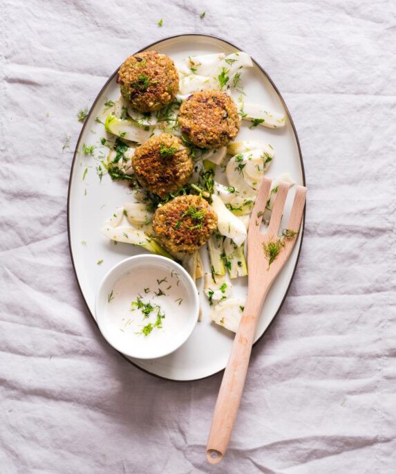 VON WEGEN FAD! KNUSPRIGE TOFUBÄLLCHEN ZUM SNACKEN